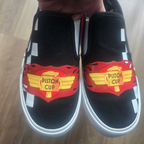 Disney Pixar Cars Lightning McQueen Slip-On Sneakers - Picture 4 of 8